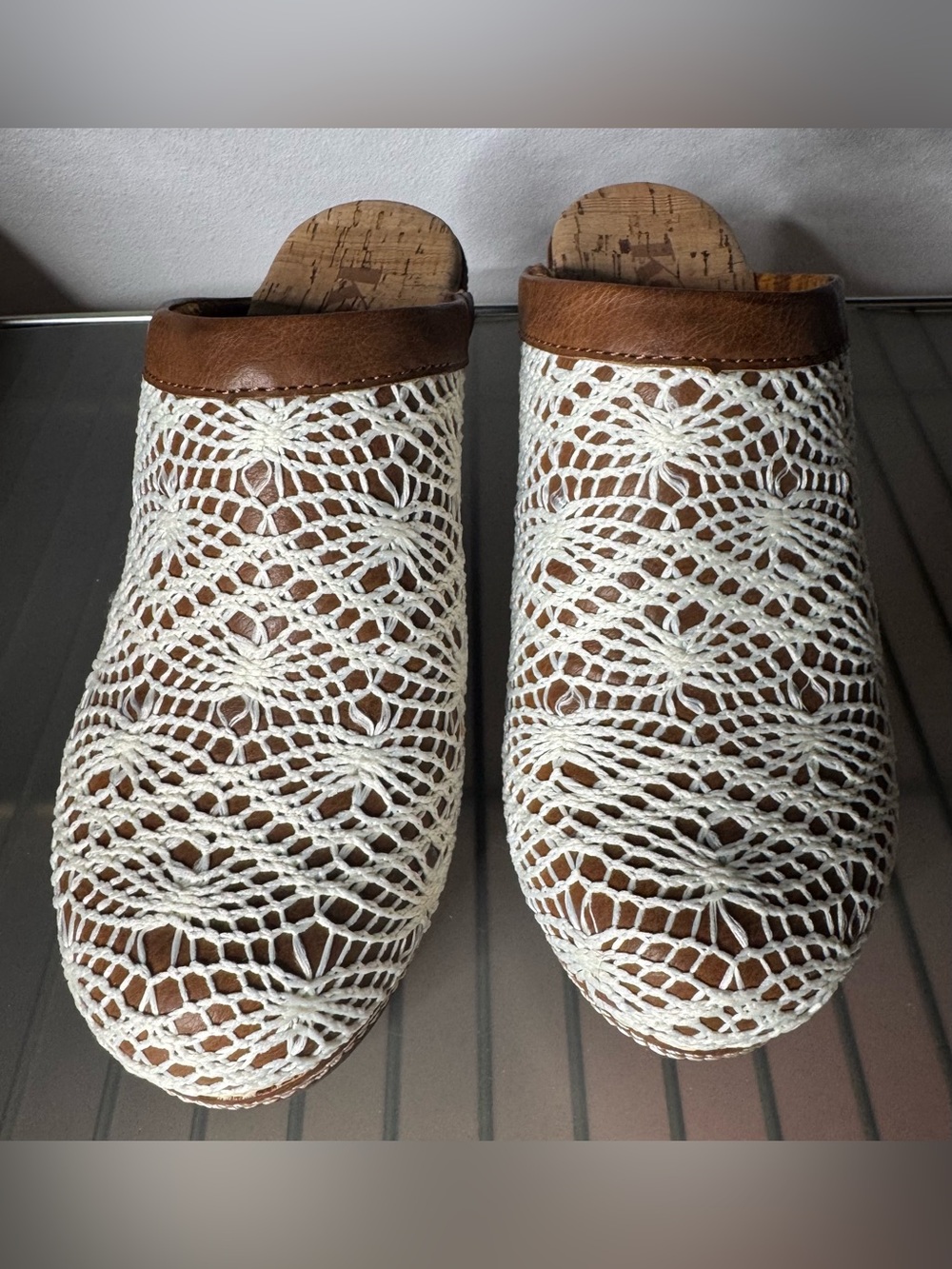 Kork-Ease White Crochet Clog Mules with Brown Trim Nora boho size 7 - Picture 3 of 12